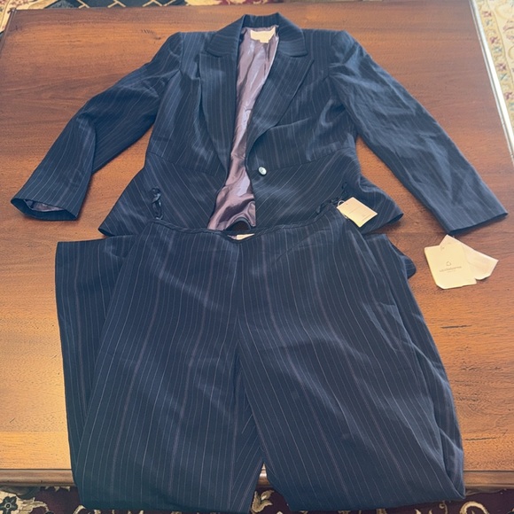 Liz Claiborne Suits New 2 Piece Coat & Pants Size 10 Stripe About Town Business - Picture 3 of 17